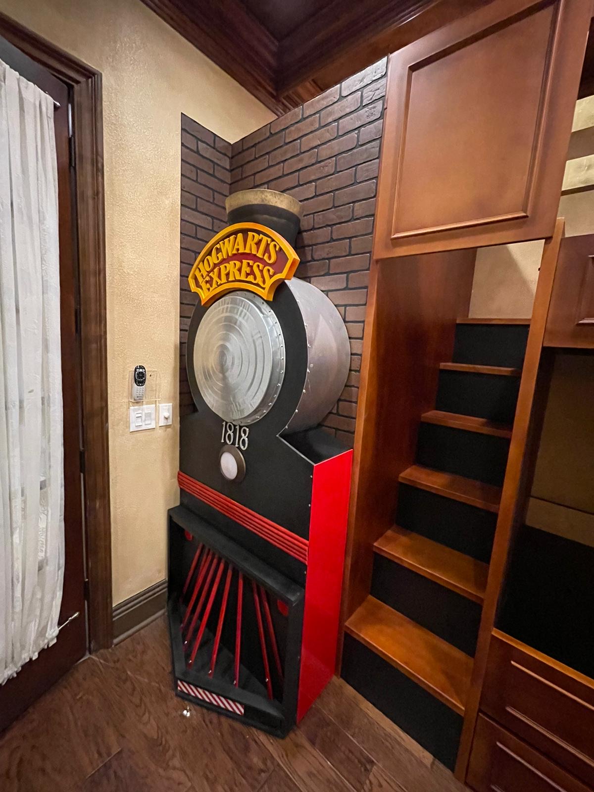 Harry Potter Bedroom — 7