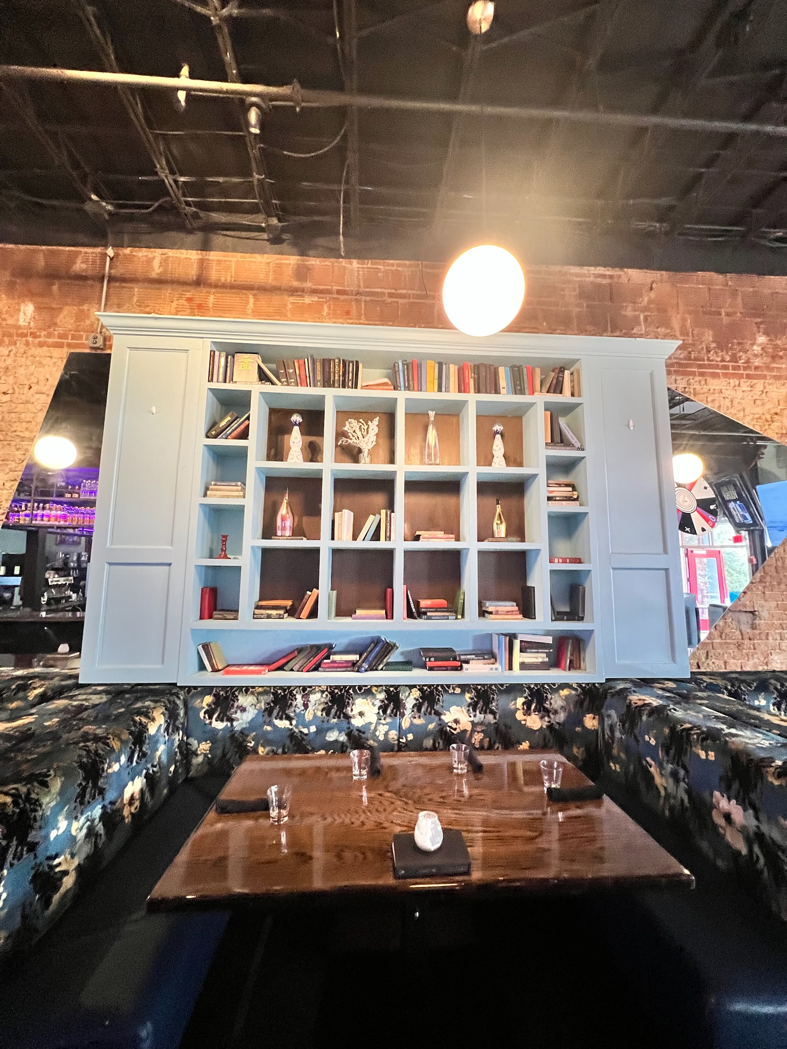Rivals Bar — 2