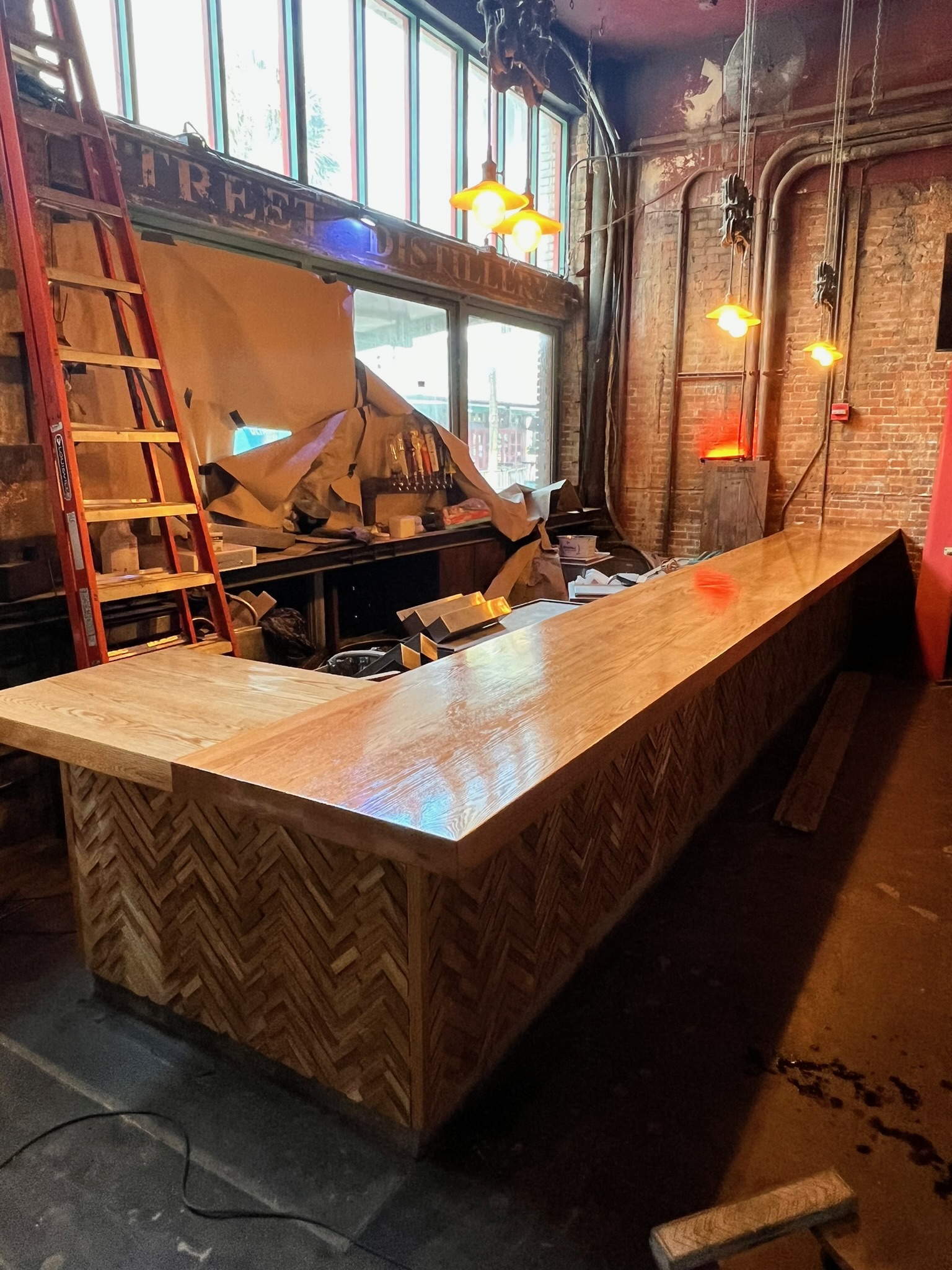 Rivals Bar — 12
