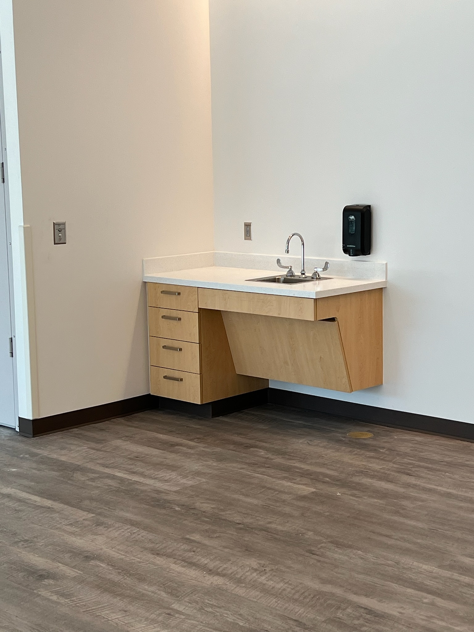 VA Veterans Hospital — 18
